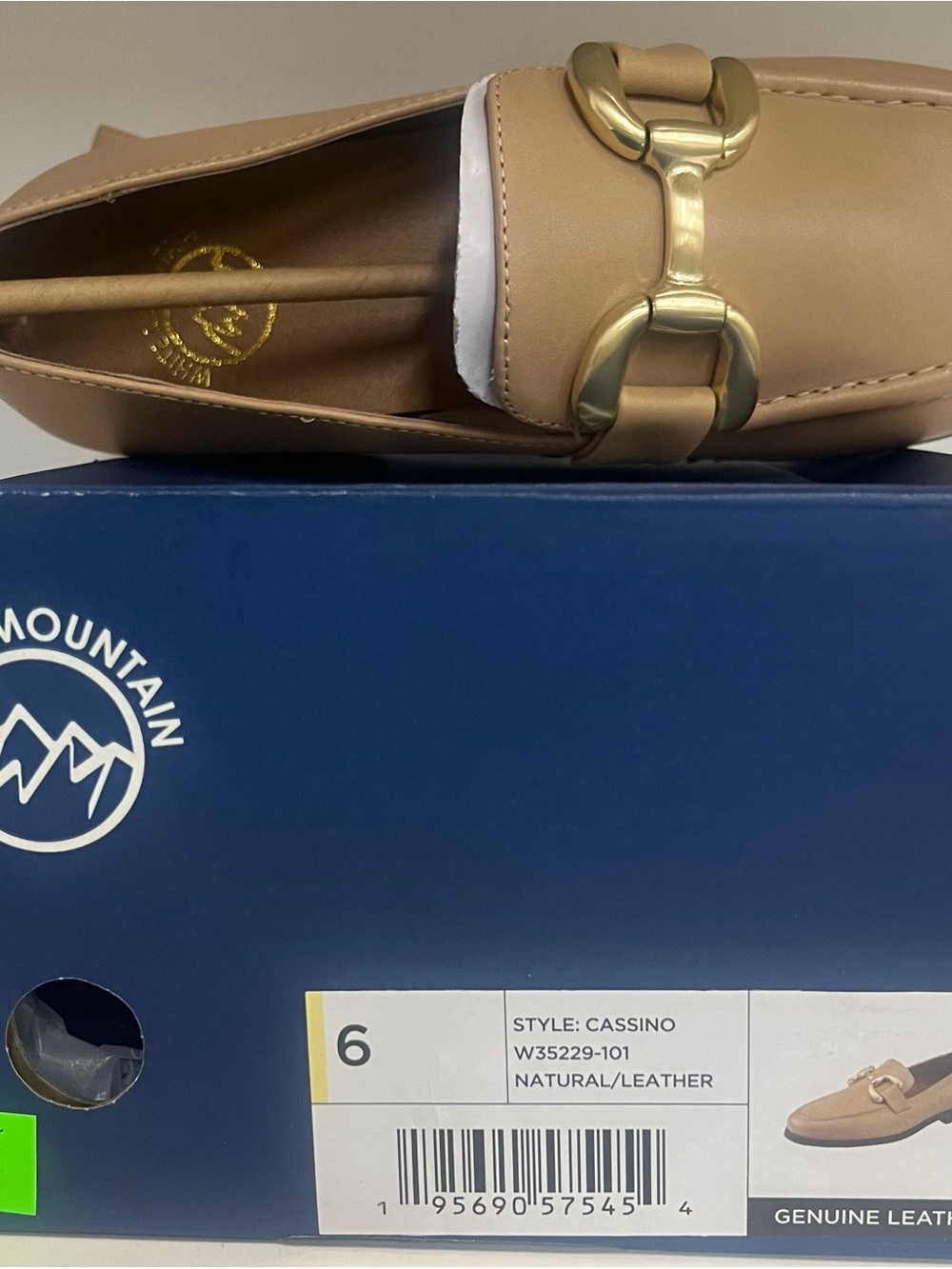 White Mountain Cassino Tan Leather Loafers with Gold Hardware